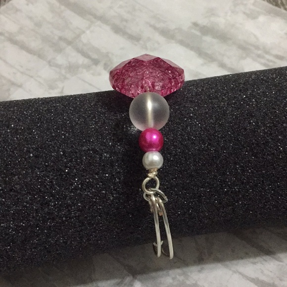 Faceted pink crackle glass bracelet - Picture 10 of 10